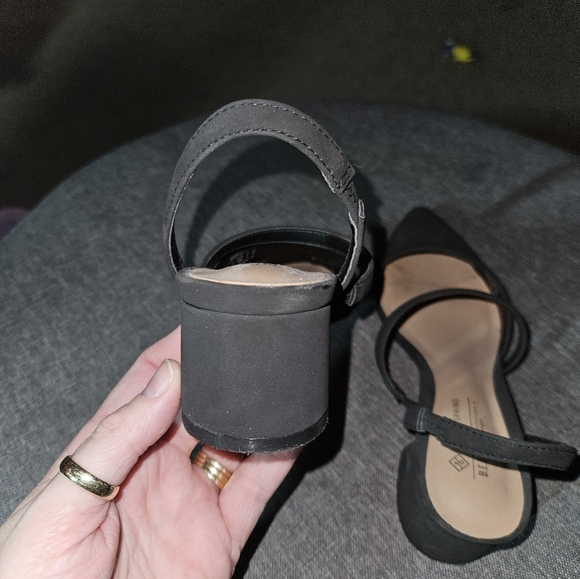 Call it's spring heels - Picture 2 of 3